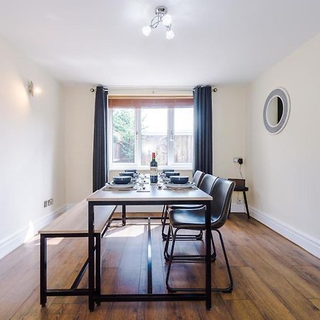 Charming 3-Bed Cottage In Chester, Ideal For Families & Workers, Free Parking - Sleeps 7 Eksteriør billede