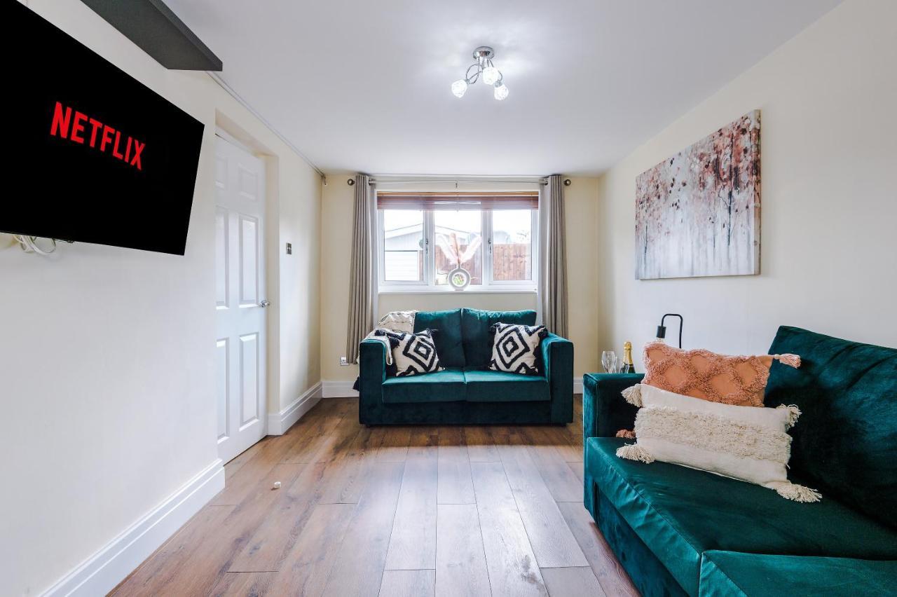 Charming 3-Bed Cottage In Chester, Ideal For Families & Workers, Free Parking - Sleeps 7 Eksteriør billede