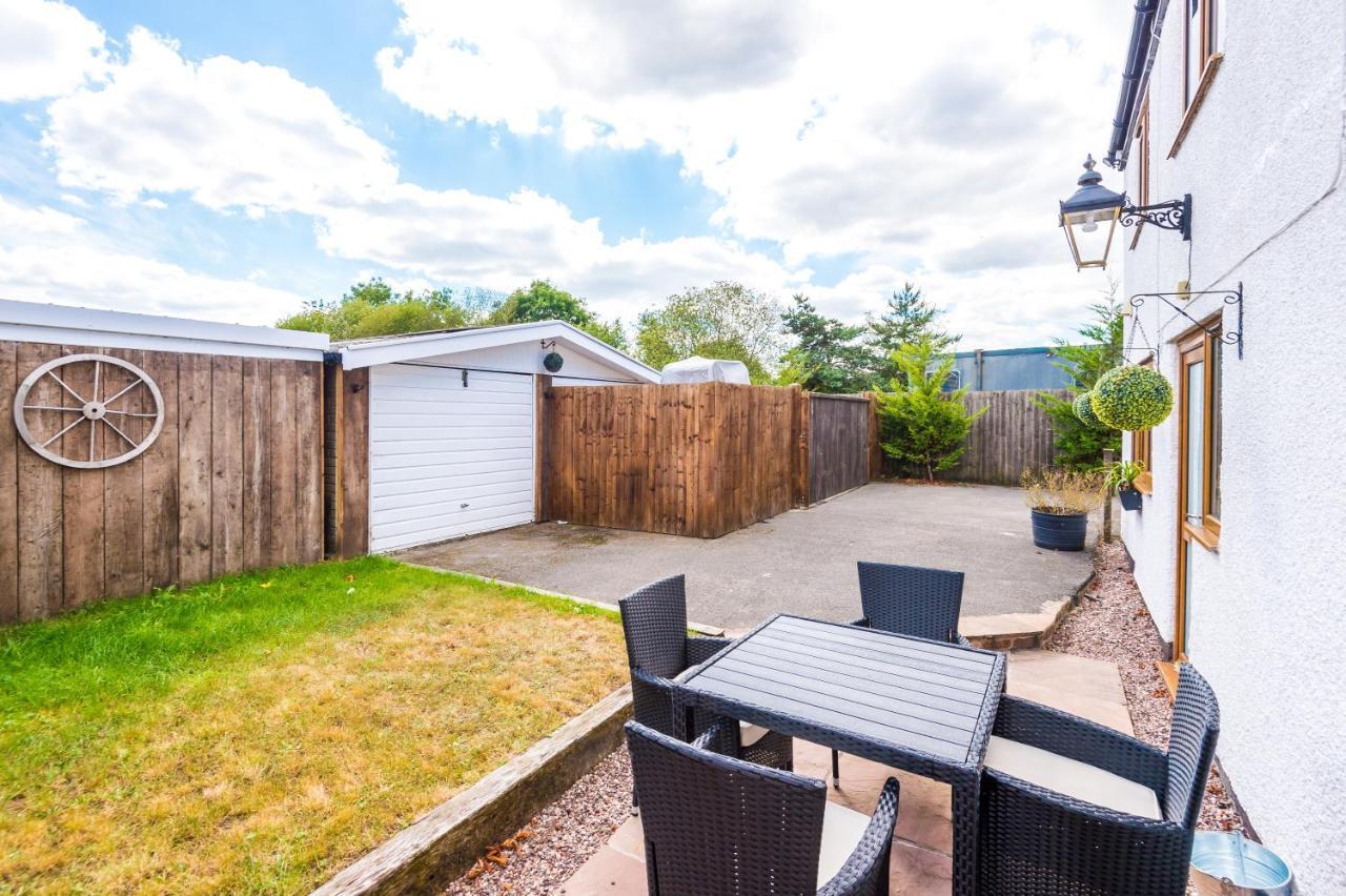 Charming 3-Bed Cottage In Chester, Ideal For Families & Workers, Free Parking - Sleeps 7 Eksteriør billede